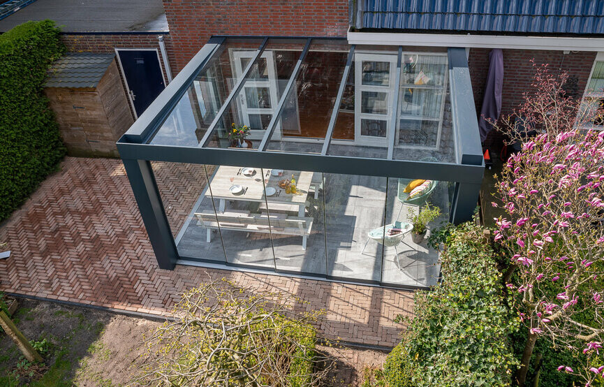 Stylingtips voor een kleine terrasoverkapping verasol b5cd1e20